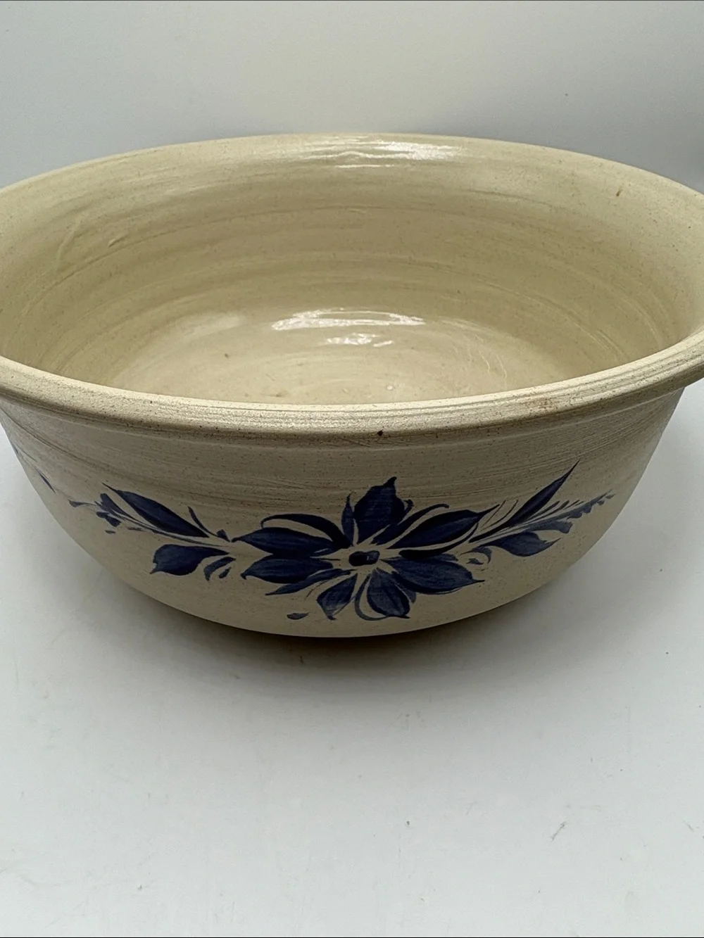 Williamsburg Pottery Rare Beautiful Bowl with Blue Floral Motif